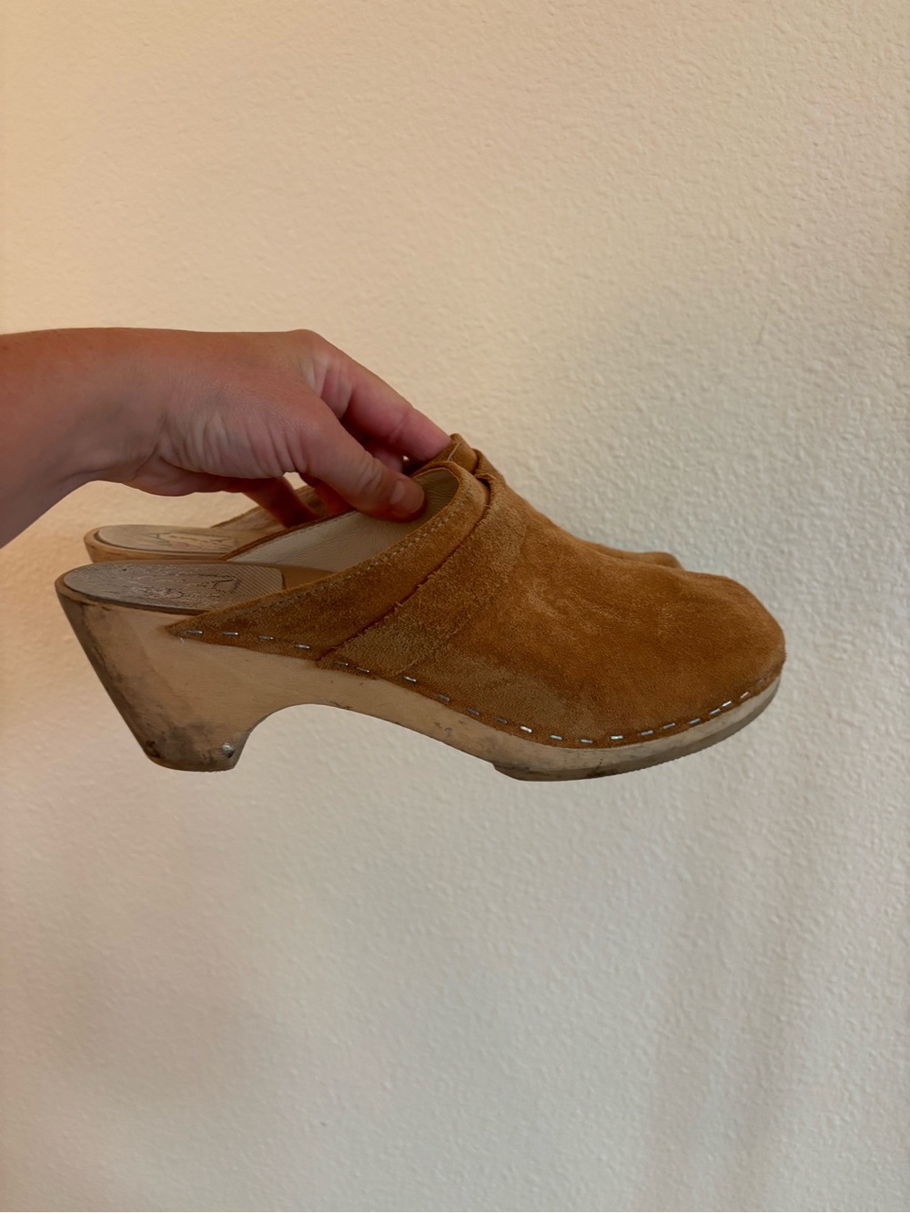 Maguba suede clogs size 38